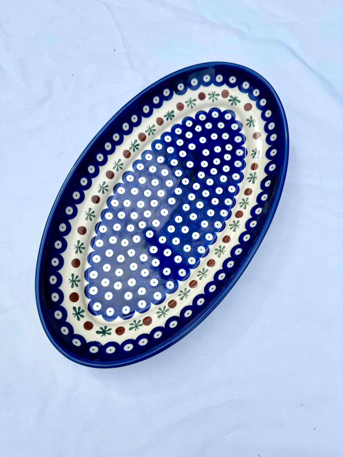 Traditional Medallion Oval Platter